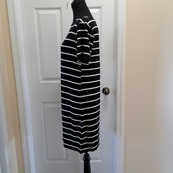 ❤️ BCBGeneration 2 Pack Dresses Black White Striped Solid Women's Medium Dresses - Picture 5 of 16